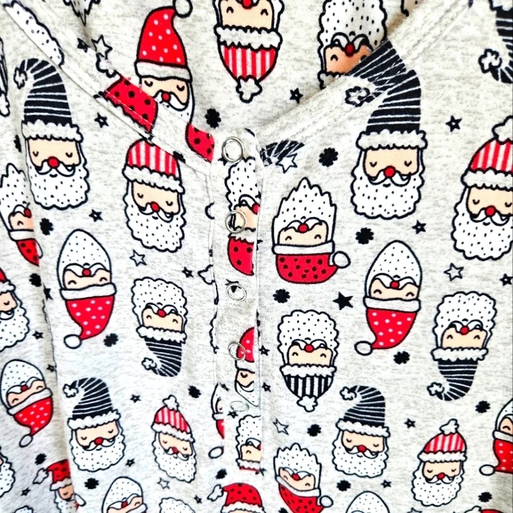 Women's Santa's Treasures Nightgown, Size Medium with Adorable Christmas Santas